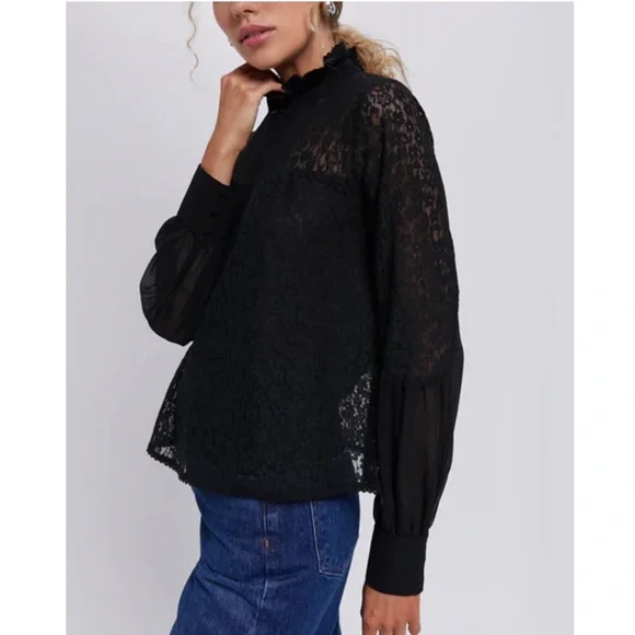 TUCKERNUCK Black Lace Rosalee Blouse NEW
